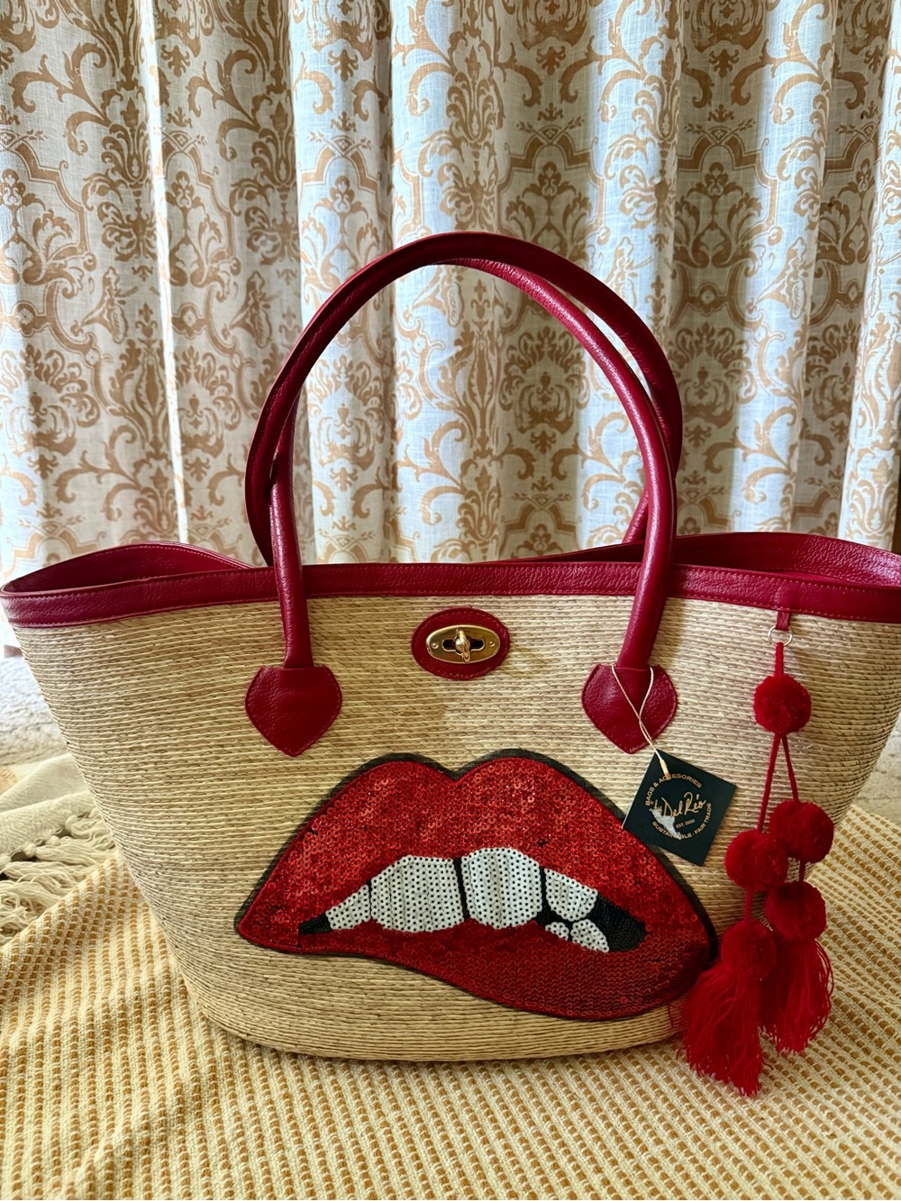 Del Rio Palm Leaf Sustainable Straw Tote Bag. NWT